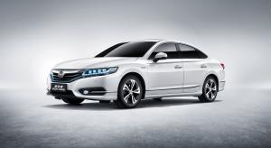 Honda Spirior Sport Hybrid 2016 года